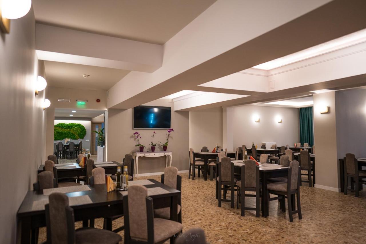 Hotel Hera Predeal Exteriér fotografie